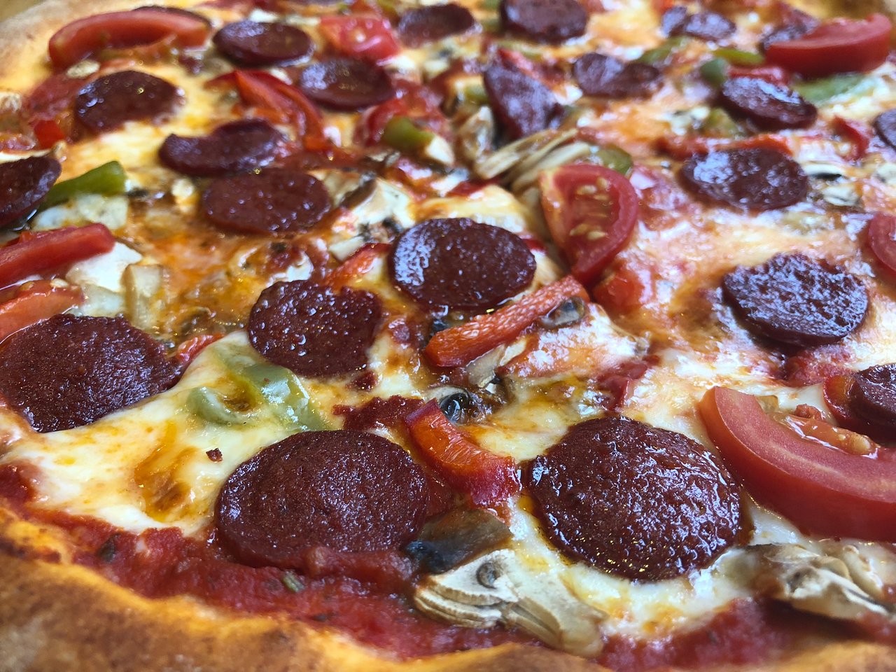 Kasap Sucuklu Pizza