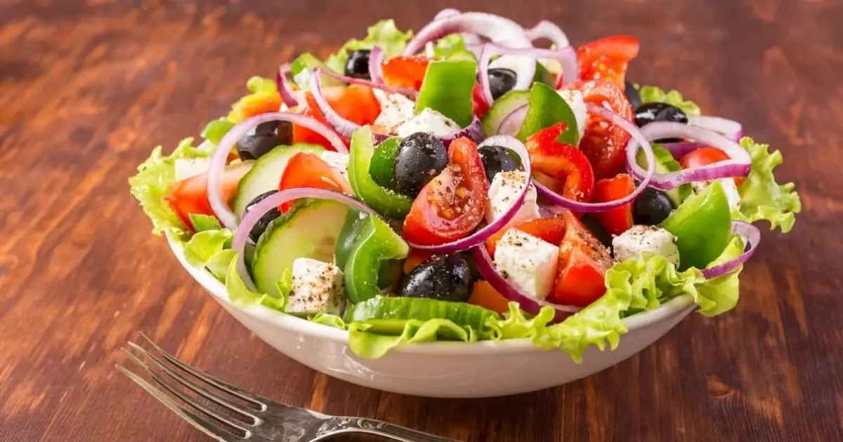Akdeniz Salata 